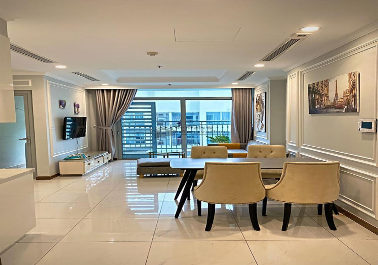 The Vinhomes Central Park Apartments - The Buildings Surrounding Landmark 81 Хошимин Екстериор снимка