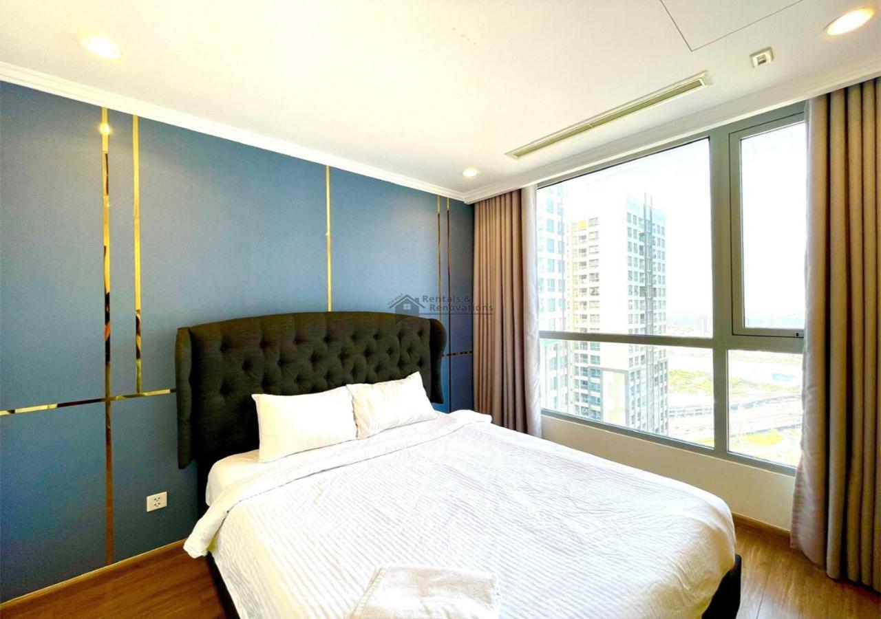 The Vinhomes Central Park Apartments - The Buildings Surrounding Landmark 81 Хошимин Екстериор снимка