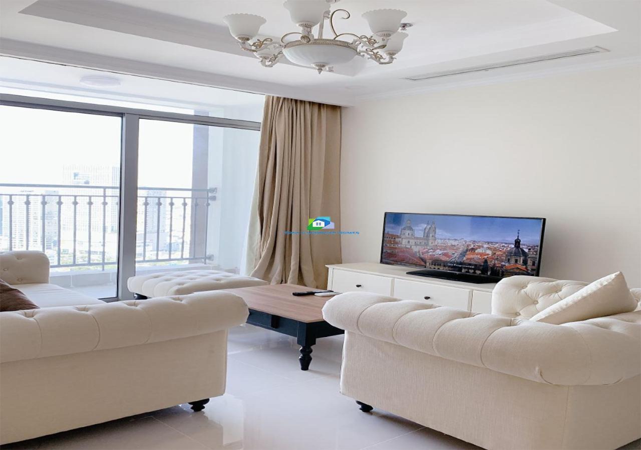 The Vinhomes Central Park Apartments - The Buildings Surrounding Landmark 81 Хошимин Екстериор снимка